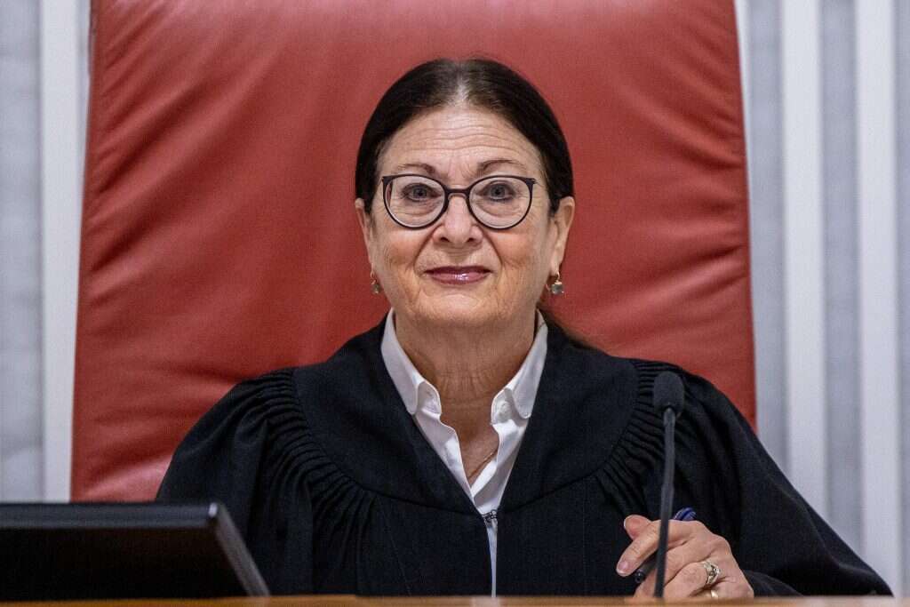 נשיאת בית המשפט העליון אסתר חיות. | יונתן זינדל, פלאש 90