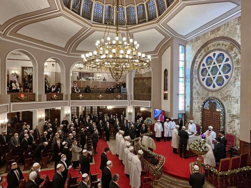 בית הכנסת הספרדי נווה שלום במהלך ביקורו של הנשיא יצחק הרצוג, 2022. | איזט קריבאר