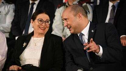 נפתלי בנט ואסתר חיות. | Arie Leib Abrams/Flash90