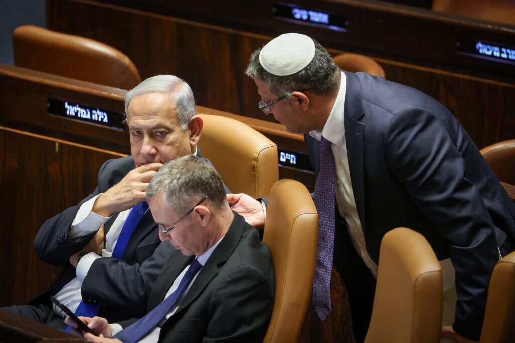 בן גביר, לוין ונתניהו במליאת הכנסת. | נועם מושקוביץ/דוברות הכנסת