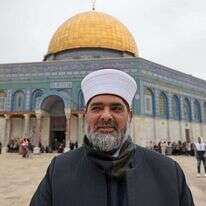 מנהל המסגד, השייח' עומר אל-קיסוואני. | AFP
