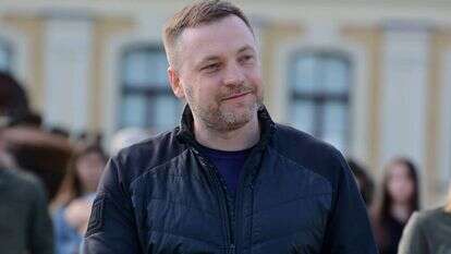 דניס מונסטירסקי, שר הפנים האוקראיני שנהרג בהתרסקות מסוק. | שאטרסטוק