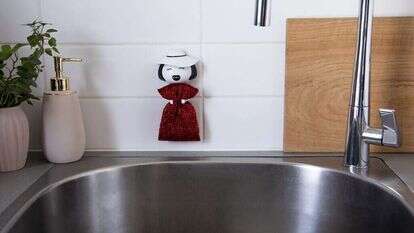 מחזיק סקוטש מעוצב. | Peleg Mrs.Sponge