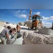 בנייה ביישוב יצהר, 2014. | מרים צחי