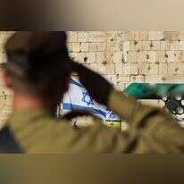 שאטרסטוק שאטרסטוק