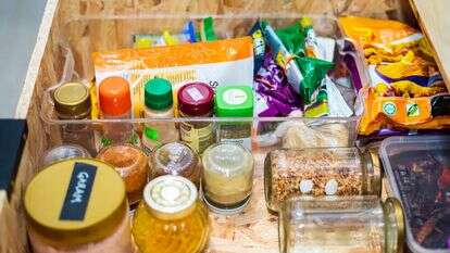 מגירת תבלינים. | שאטרסטוק