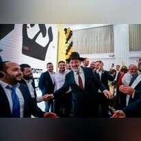 דרעי וחברי ש"ס חוגגים בליל הבחירות. | יוסי זמיר, פלאש 90