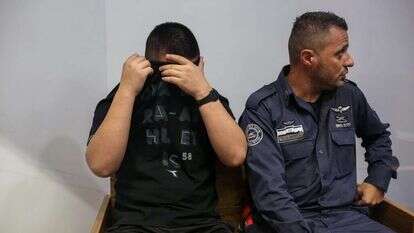 חשוד מובא לדיון בבית המשפט. | אבישג שאר ישוב. למצולם אין קשר לכתבה