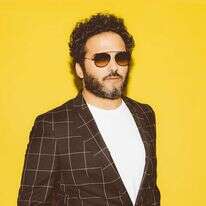 גיא מזיג. | אורית פניני