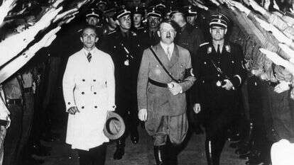 היטלר לצד רודולף הס ויוזף גבלס. | באדיבות הוצאת כנרת