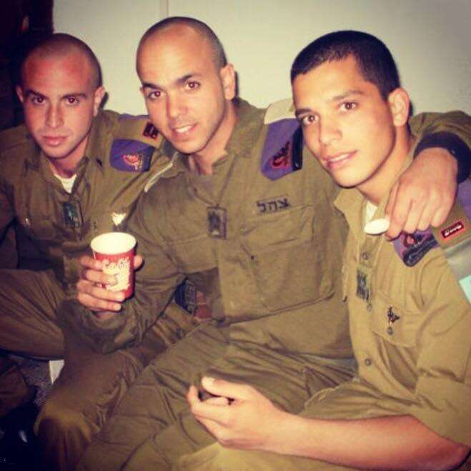 מימין גוחא ובאמצע אלי. באדיבות המצולם מימין גוחא ובאמצע אלי. באדיבות המצולם