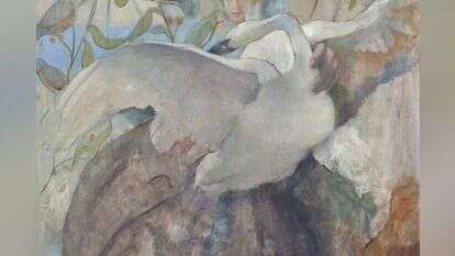 נקבת הבז המבויתת היא מטפורה כמעט לכל הנושאים שהנובלה עוסקת בהם. אן בן אור, "הברבור והרוח", שמן על בד מודבק על עץ, 2022. באדיבות רוטשילד אמנות