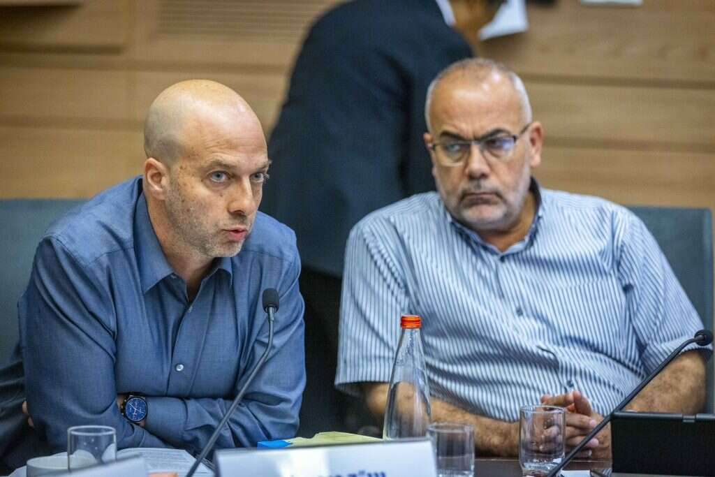 בשמאל התמונה, ד"ר גור בליי. | אוליביה פיטוסי/פלאש 90