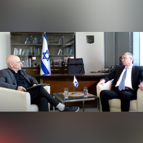 לוין וטאוב בראיון. | מסך