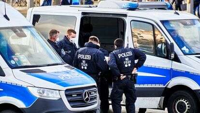 משטרת גרמניה בפעילות, אילוסטרציה. | שאטרסטוק