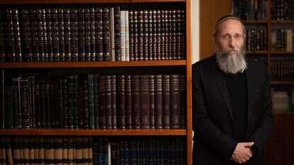 הרב יוסף צבי רימון. | שריה דיאמנט