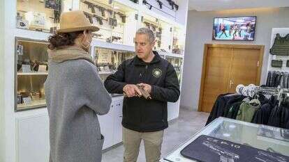 חנות נשק בגוש עציון, השבוע. | גרשון אלינסון, פלאש 90