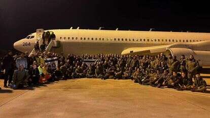 המשלחת הישראלית עם נחיתתה בטורקיה. | דובר צה"ל