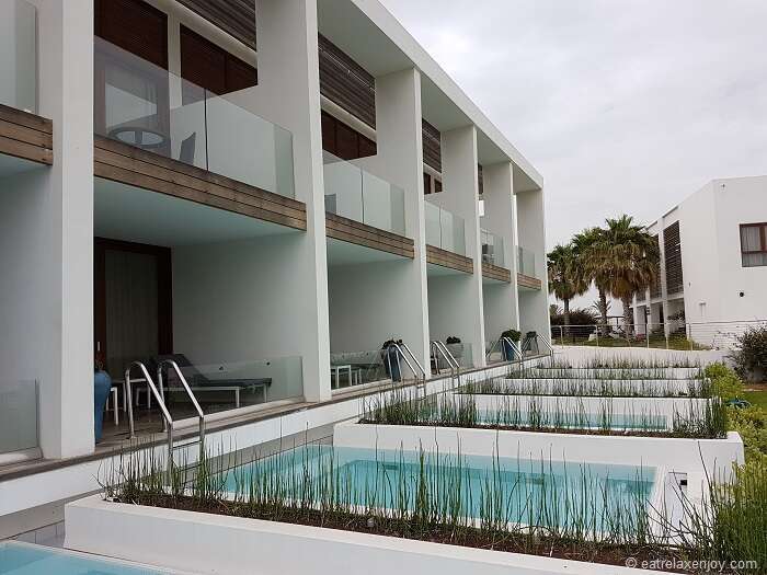 מלון נחשולים. | יח"צ