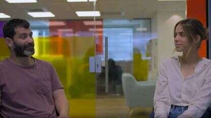 יהודה לוי ורותם סלע בסרה "בגוף שלישי". | קשת 12 יהודה לוי ורותם סלע בסרה "בגוף שלישי". | קשת 12