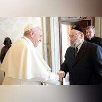 הרב סירא עם האפיפיור פרנציסקוס, 2018. | רויטרס