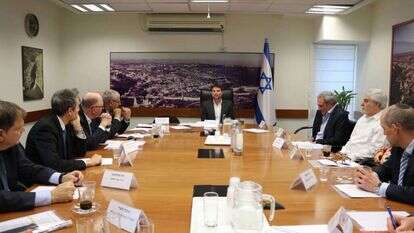 סמוטריץ' בפגישה עם ראשי הבנקים, השבוע. | דוברות משרד האוצר סמוטריץ' בפגישה עם ראשי הבנקים, השבוע. | דוברות משרד האוצר