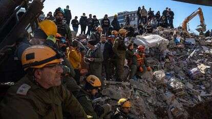 משלחת החילוץ של פיקוד העורף בטורקיה. | אריק מרמור, פלאש 90 משלחת החילוץ של פיקוד העורף בטורקיה. | אריק מרמור, פלאש 90