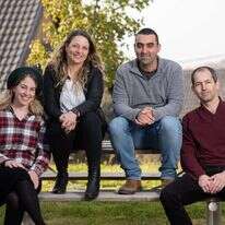 מימין לשמאל: משה ביק, אחיה בשן, עטרה כהן וחיננית שטריק בגבעת־הראל. | שריה דיאמנט