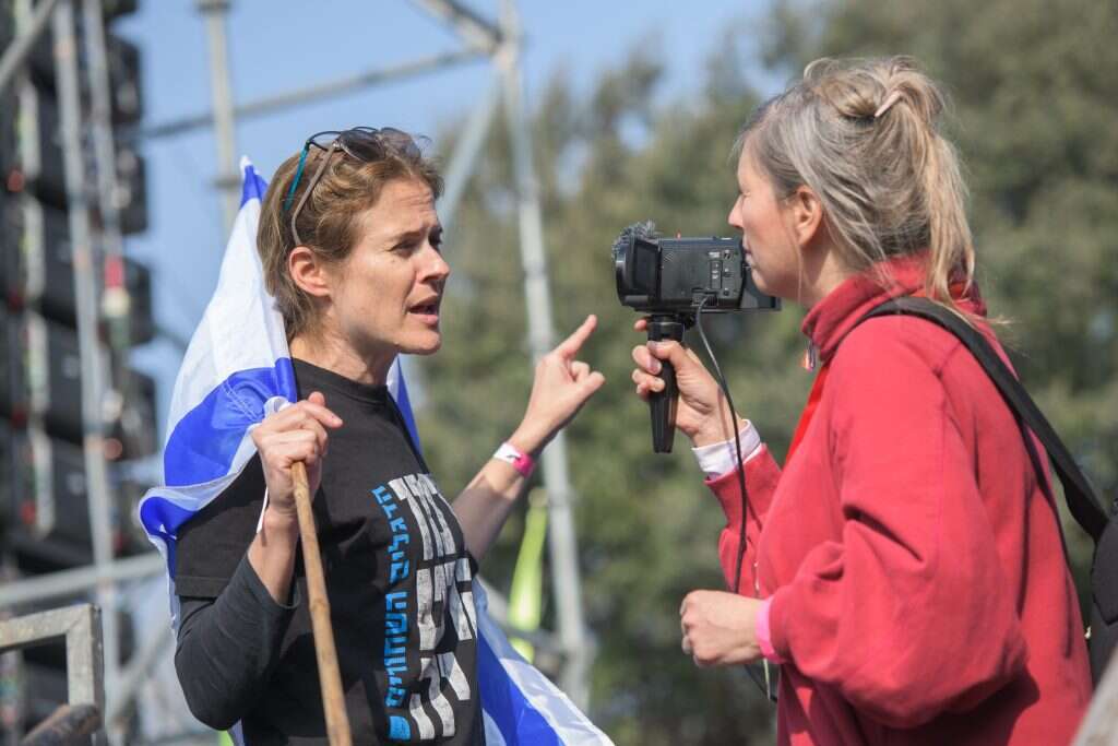 שקמה ברסלר. | שריה דיאמנט