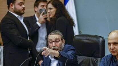 ח"כ משה גפני בדיון בוועדת הכספים. | אוליבייה פיטוסי, פלאש 90