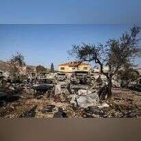 רכב שרופים בחווארה. | AFP