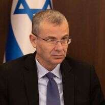 יריב לוין. | אלכס קולומויסקי