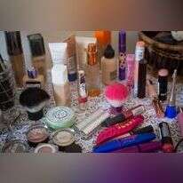 ערכות איפור. | מרים אלסטר, פלאש 90