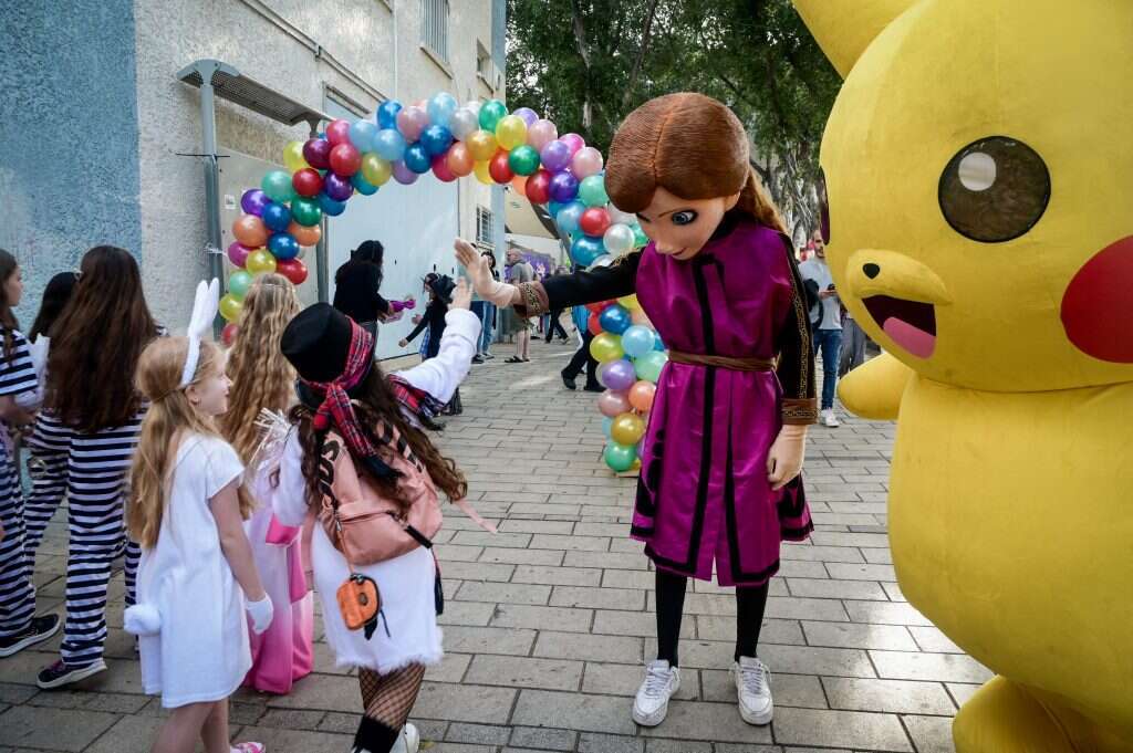 תחפושות בתל אביב. | אבשלום שושני - פלאש 90