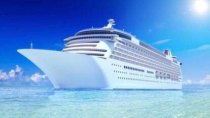 ספינת תענוגות. | שאטרסטוק