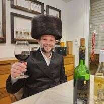 השר בצלאל סמוטריץ' מחופש לכבוד פורים השר בצלאל סמוטריץ' מחופש לכבוד פורים