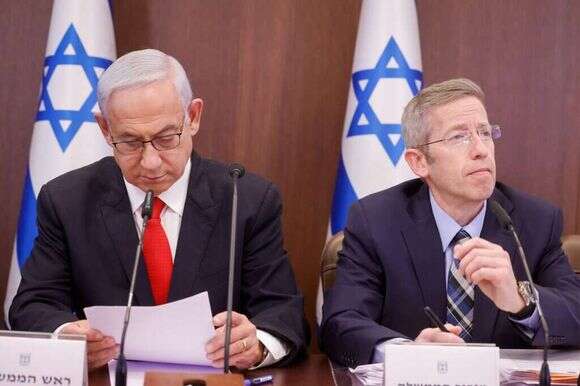 יוסי פוקס ובנימין נתניהו. | מארק ישראל סלם