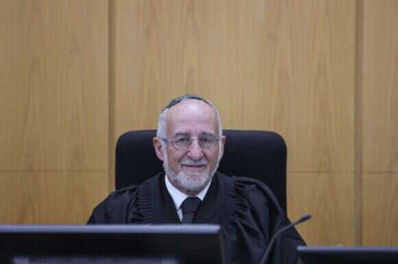 השופט בדימוס אשר קולה, ארכיון | דוד כהן - ג'יני השופט בדימוס אשר קולה, ארכיון | דוד כהן - ג'יני