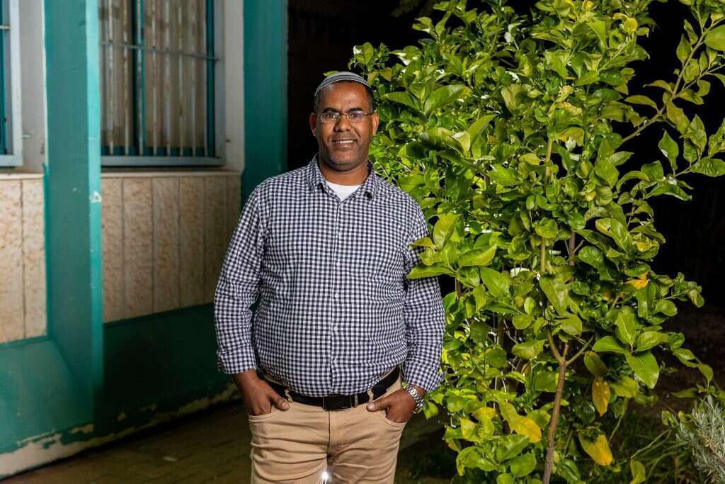 עזריה פטגו. | נעמה שטרן