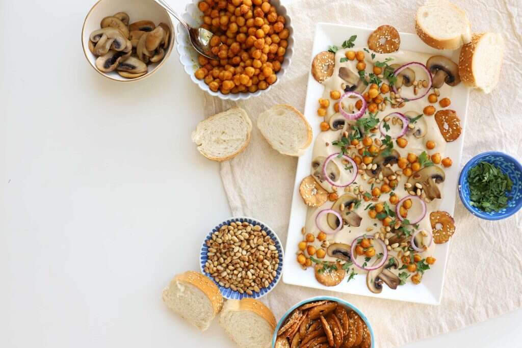 פלטת חומוס. | אפרת ליכטנשטט פלטת חומוס. | אפרת ליכטנשטט