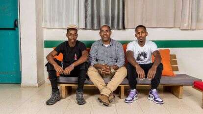 מימין: אלחנן פטגו, עזריה פטגו וידידיה מלסה. | נעמה שטרן