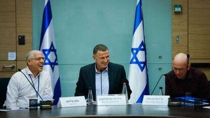 יולי אדלשטיין בוועדת חוץ ובטחון. | אריק מרמור, פלאש 90 יולי אדלשטיין בוועדת חוץ ובטחון. | אריק מרמור, פלאש 90