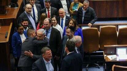 חברי הקואליציה לאחר העברת החוקים בכנסת, הלילה. | נועם מושקוביץ, דוברות הכנסת