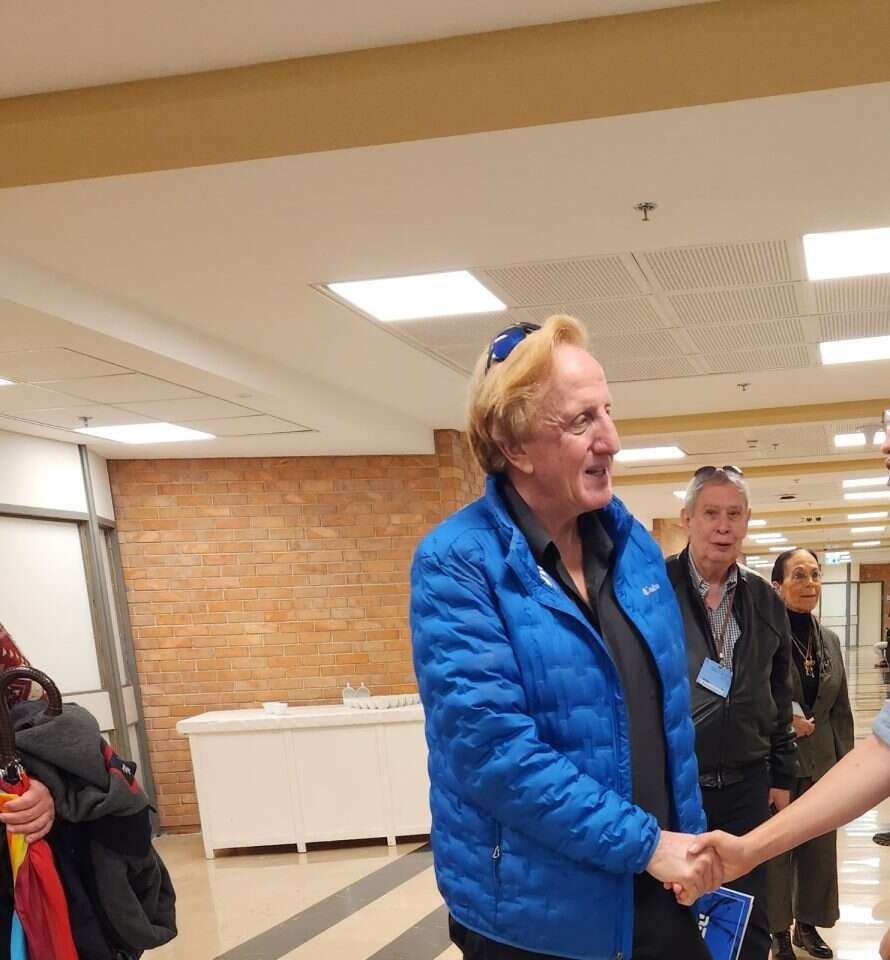 אליעד שרגא מהתנועה לאיכות השלטון, תמיר פרדו ראש המוסד לשעבר והשופטת איילה פרוקצ'ה נפגשו בכנסת עם ראשי המחנה הממלכתי וייפגשו עם יור האופוזיציה יאיר לפיד, ברקע ההסכמות המתגבשות אצל נשיא המדינה