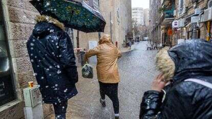 ירושלים מוצפת, אתמול. | יונתן זינדל, פלאש 90 ירושלים מוצפת, אתמול. | יונתן זינדל, פלאש 90