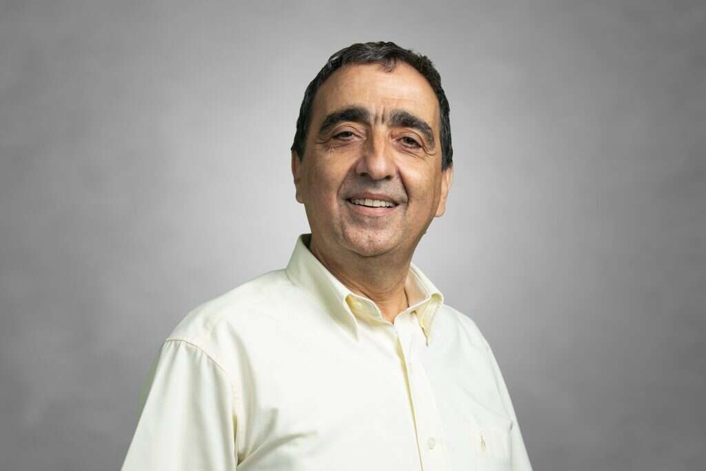 פרופסור דן בוכניק. | מיכאל ארנבורג