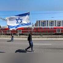 במהלך צום גדליה התקבל המסרון הראשון ממטה המאבק החדש. מפגין נגד הרפורמה בתל־אביב. | איי.אף.פי
