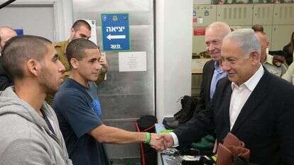 נתניהו וגלנט מקבלים את פני המתגייסים החדשים בגיוס מרץ 2023. | עמוס בן גרשום - לע"מ