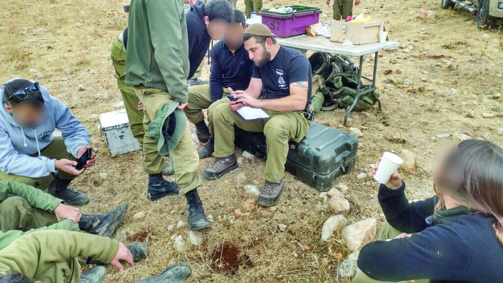 שטרן באימון לחיילי צה"ל
