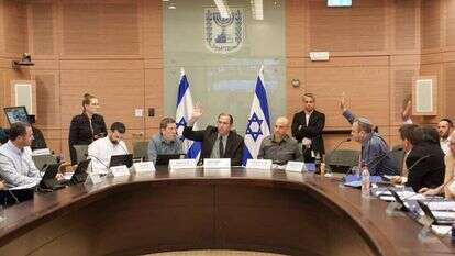 ועדת החוקה. | דני שם טוב, דוברות הכנסת